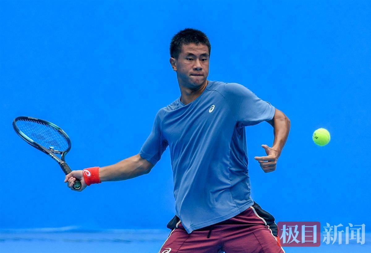 而牛仔则在 而牛仔则在