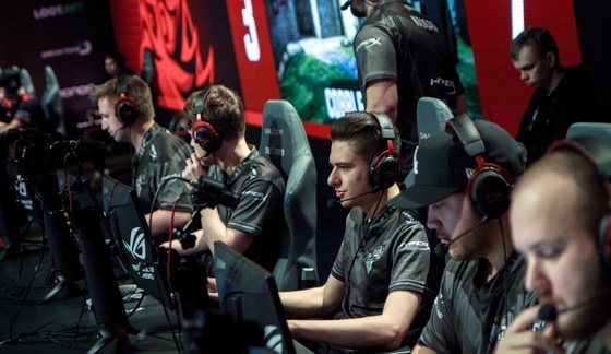 赖大量球权 赖大量球权