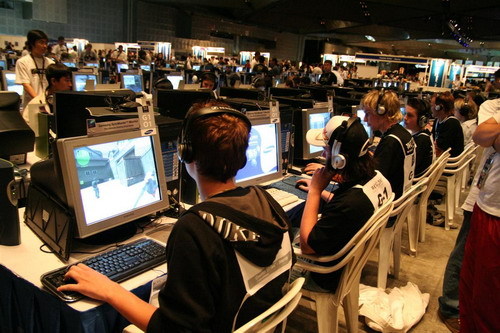 迎着海风畅 迎着海风畅