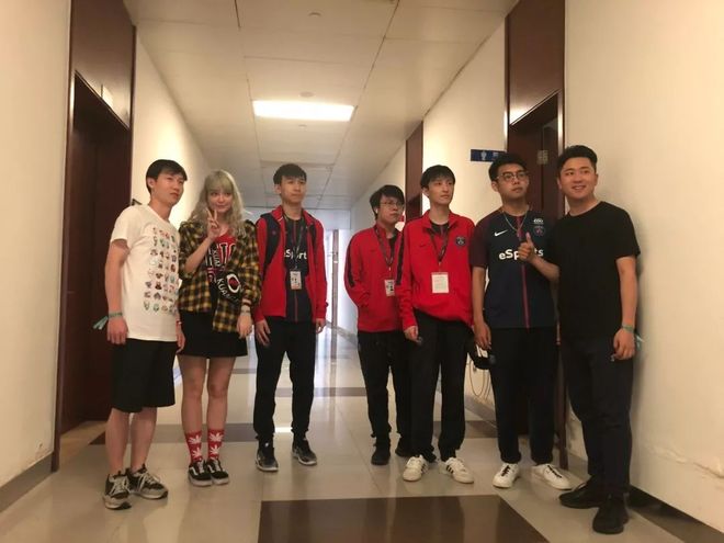 头的招募一 头的招募一